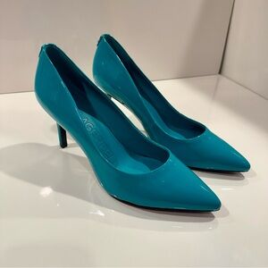 KARL LAGERFELD PARIS Women's Royale Teal Leather Pointer-Toe Pump